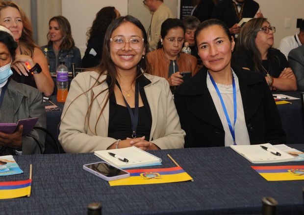 Asistentes en la sala del congreso